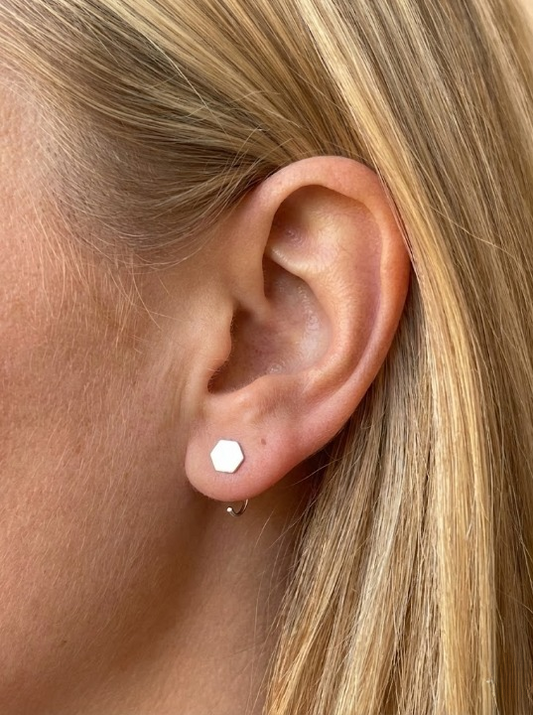 Sterling Silver Hexagon Open-Hoop Earrings – Modern Minimalist Design