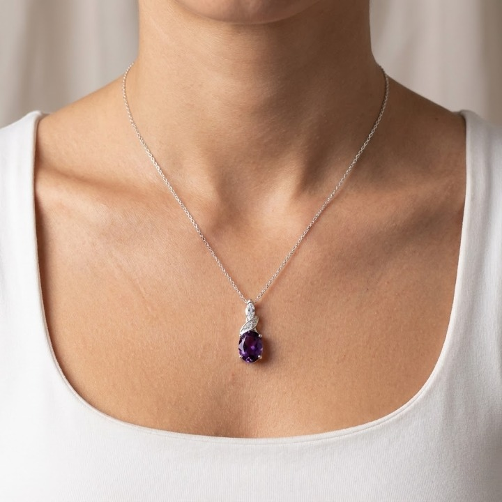 Gemstone Oval Pendant Necklace – Sterling Silver – Garnet / Aqua / Clear / Amethyst 18", 20", 22"
