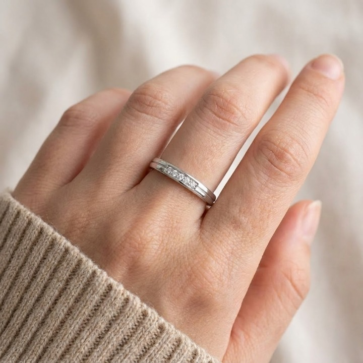 Sterling Silver Minimalist Band Ring with CZ Accents – Simple, Modern &amp; Stackable