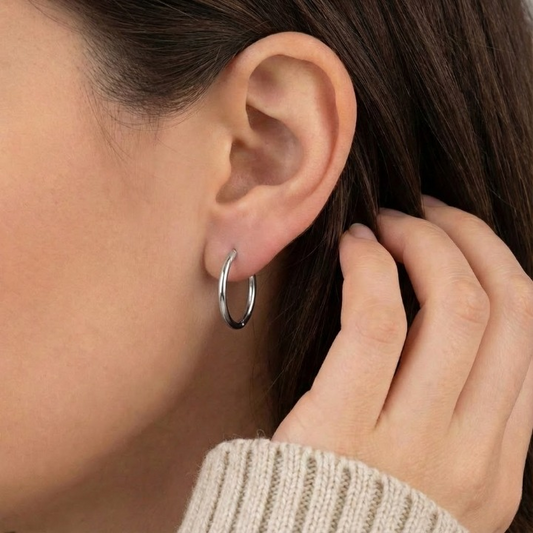 Sterling Silver Rhodium-Plated Seamless Hoops – Everyday Minimal Essential